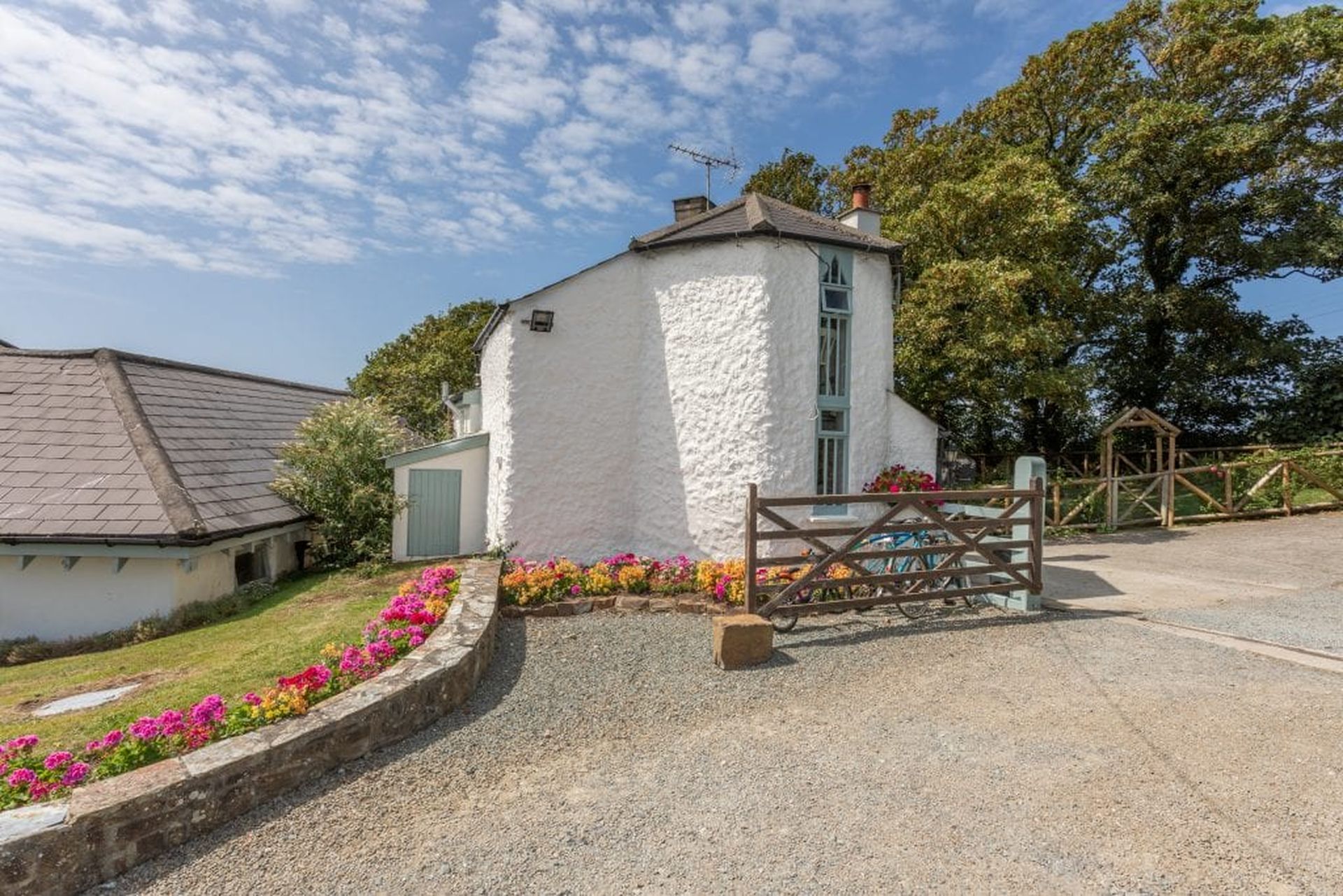 Luxury Holiday Cottage For Rent Bude Cornwall Round House Cottage