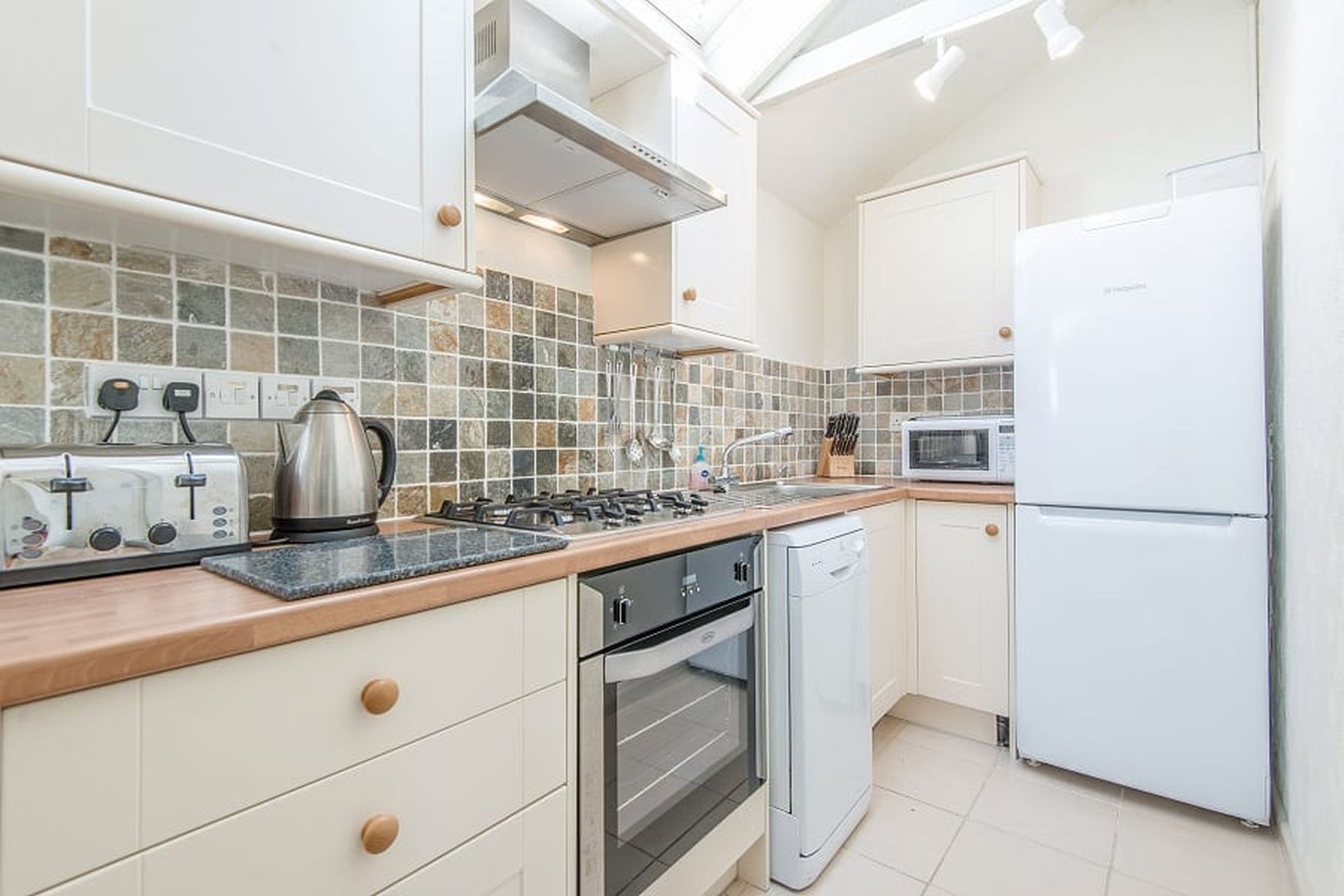 Luxury Holiday Cottage For Rent Bude Cornwall Woodpecker Cottage