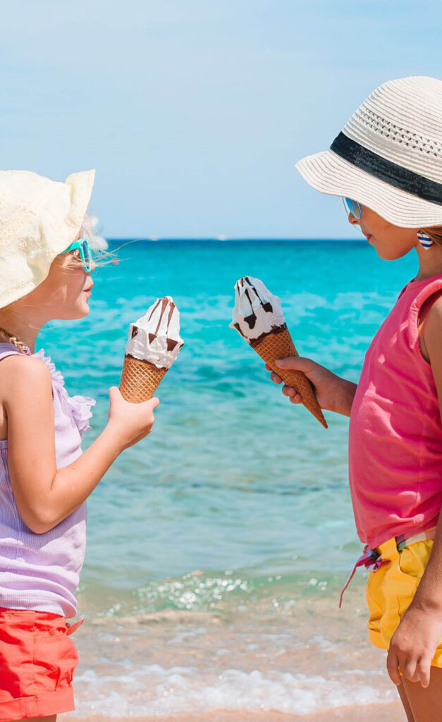 Spring Breaks at Broomhill Manor in Bude - Broomhill Manor Seaside ice creams