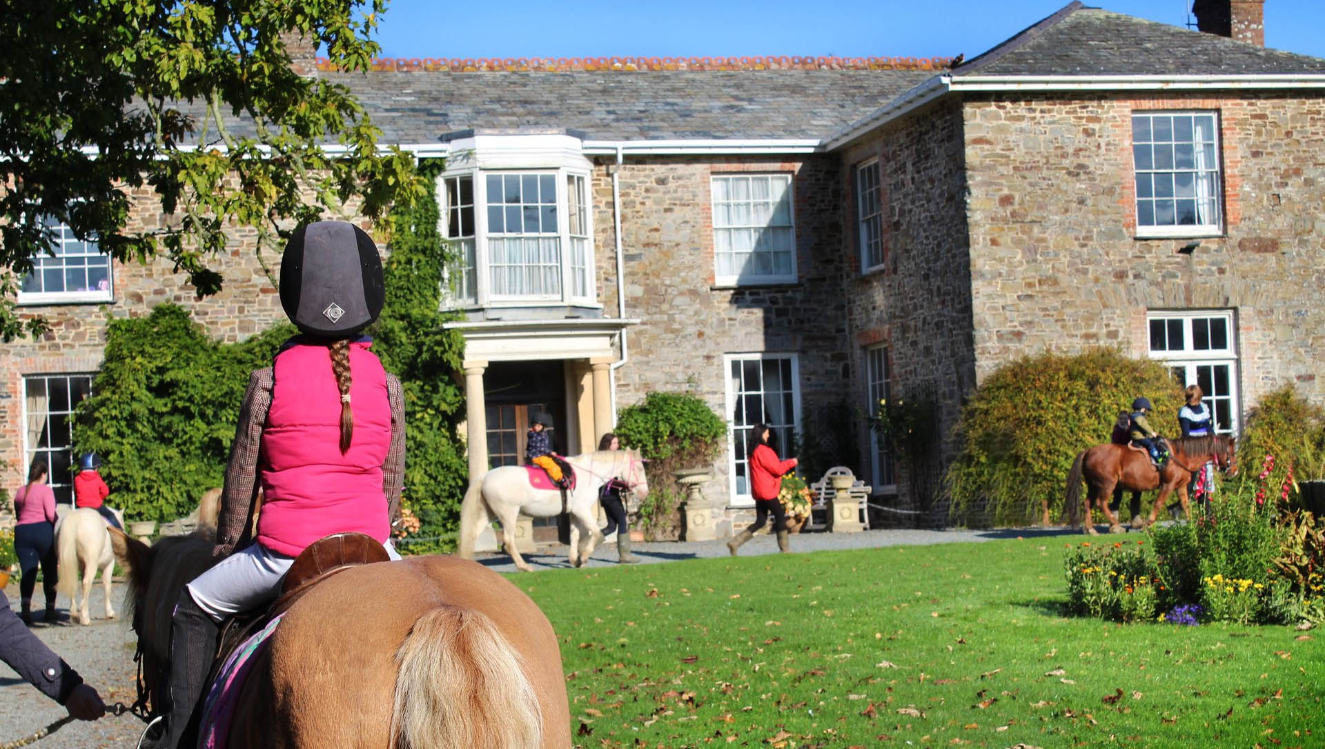 Riding lessons At Broomhill Manor Holiday Cottages Bude Cornwall copy